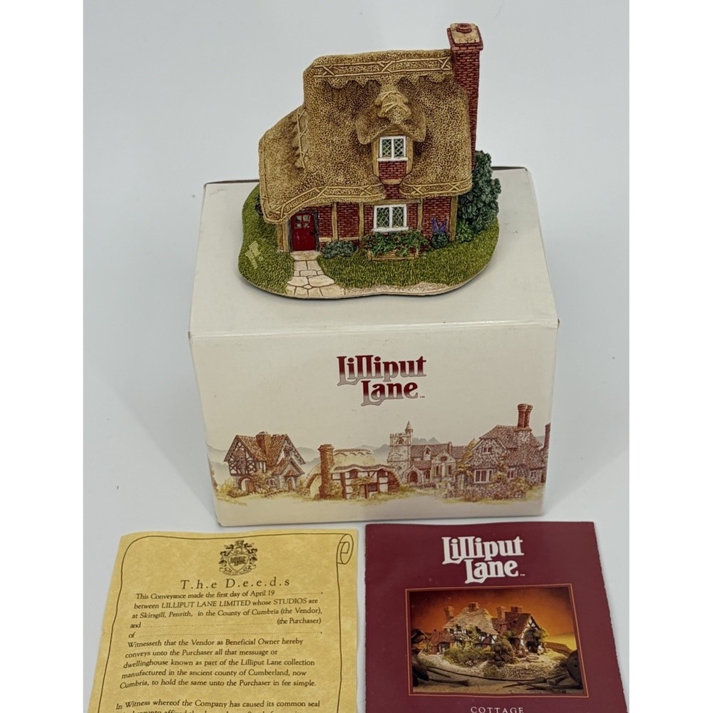 Lilliput Lane Reading Cottage Painted 1994 with Original Box and Deeds